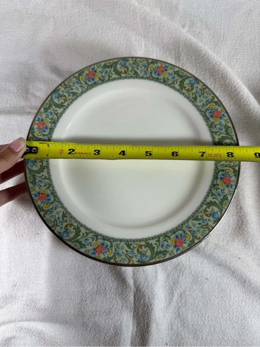 Vintage Noritake Ivory China Isolde Green Floral Rim 8 1/2” Salad Plates